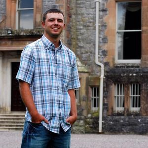 Meet your Posher, Weston